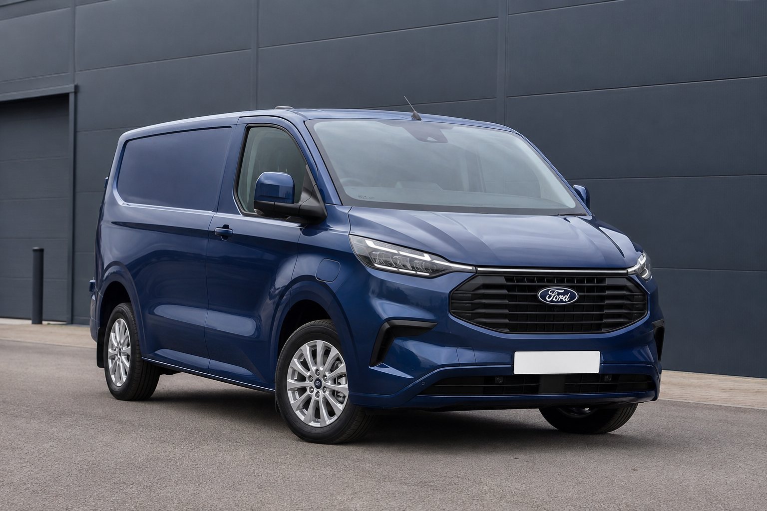 Ford Custom Trend 2.5L PHEV 320 L1 FWD, 227PS Auto for sale